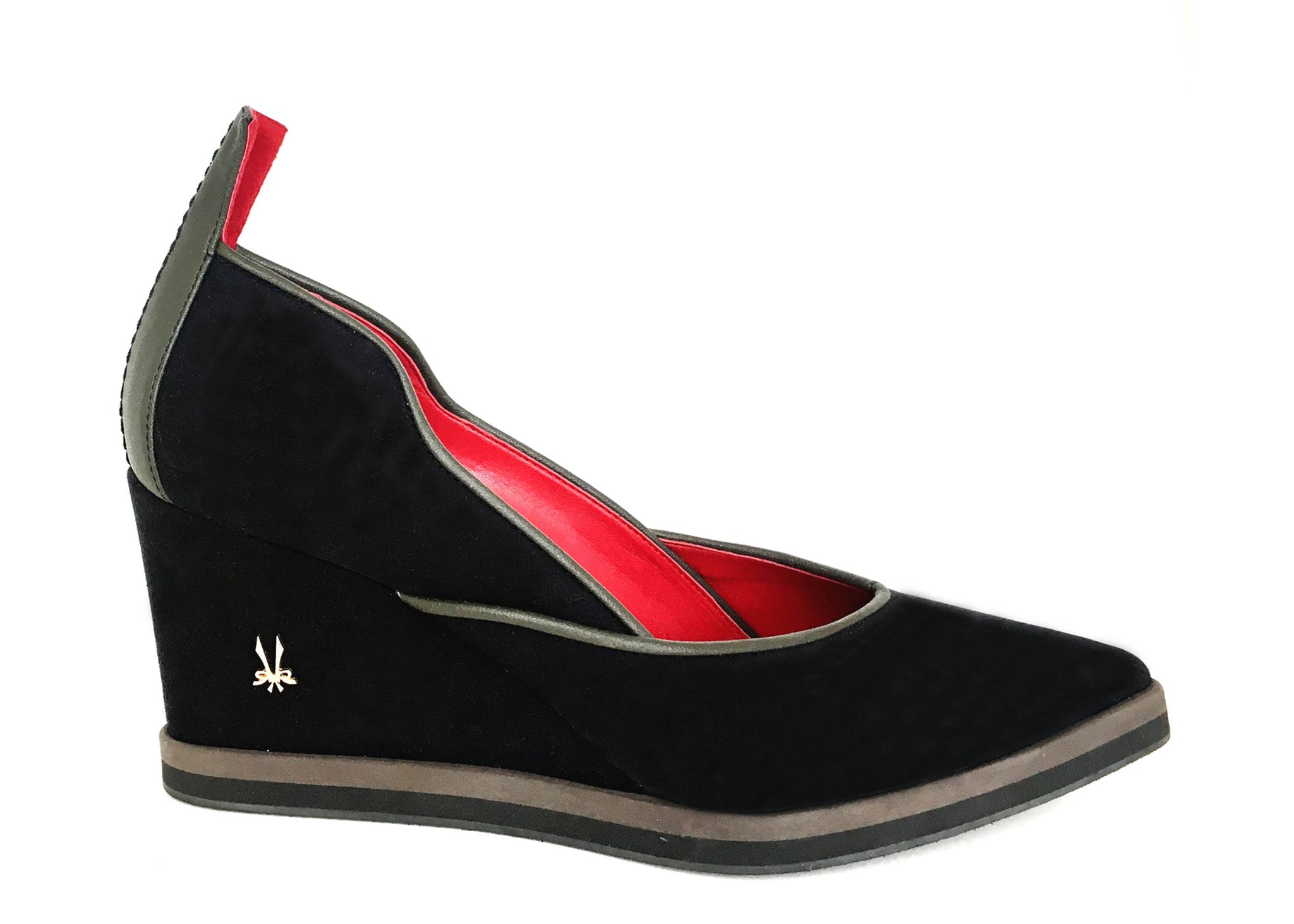 Black Wedge classic vegan shoes made in Italy by Ivana Basilotta for No Ones Skin  